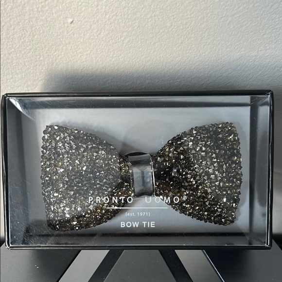 Pronto Uomo Sparkling Black Bow Tie - Picture 1 of 2